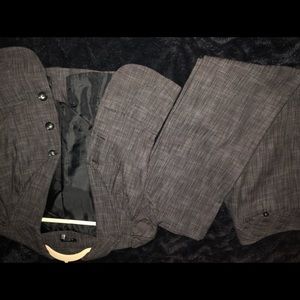 A. Burr pants suit size 7 NWOT